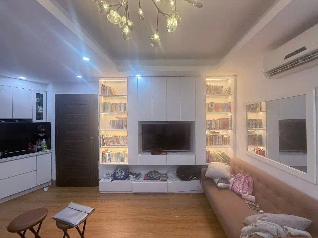 BÁN NHÀ XÃ ĐÀN, DT 32M2, 6 TẦNG, MT 6.7M, GIÁ NHỈNH 9 TỶ
